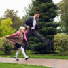 Семейная фотосессия киев, отец и дочь гуляют по парку